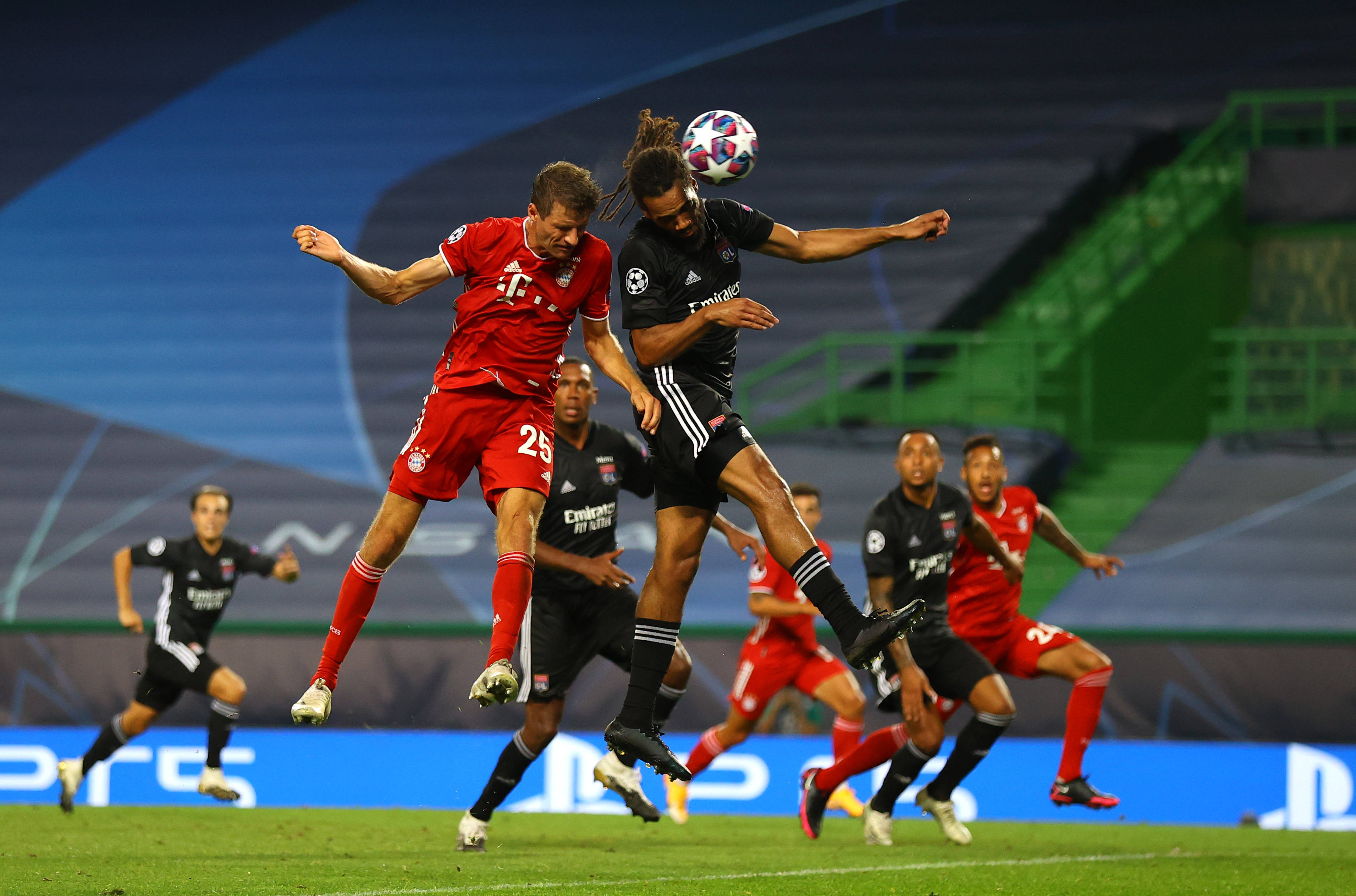 九游体育官网 -里昂关键时刻完成体检，志在德甲名次提升，话题不断，阵容厚度经受考验(里昂足球俱乐部最新消息)