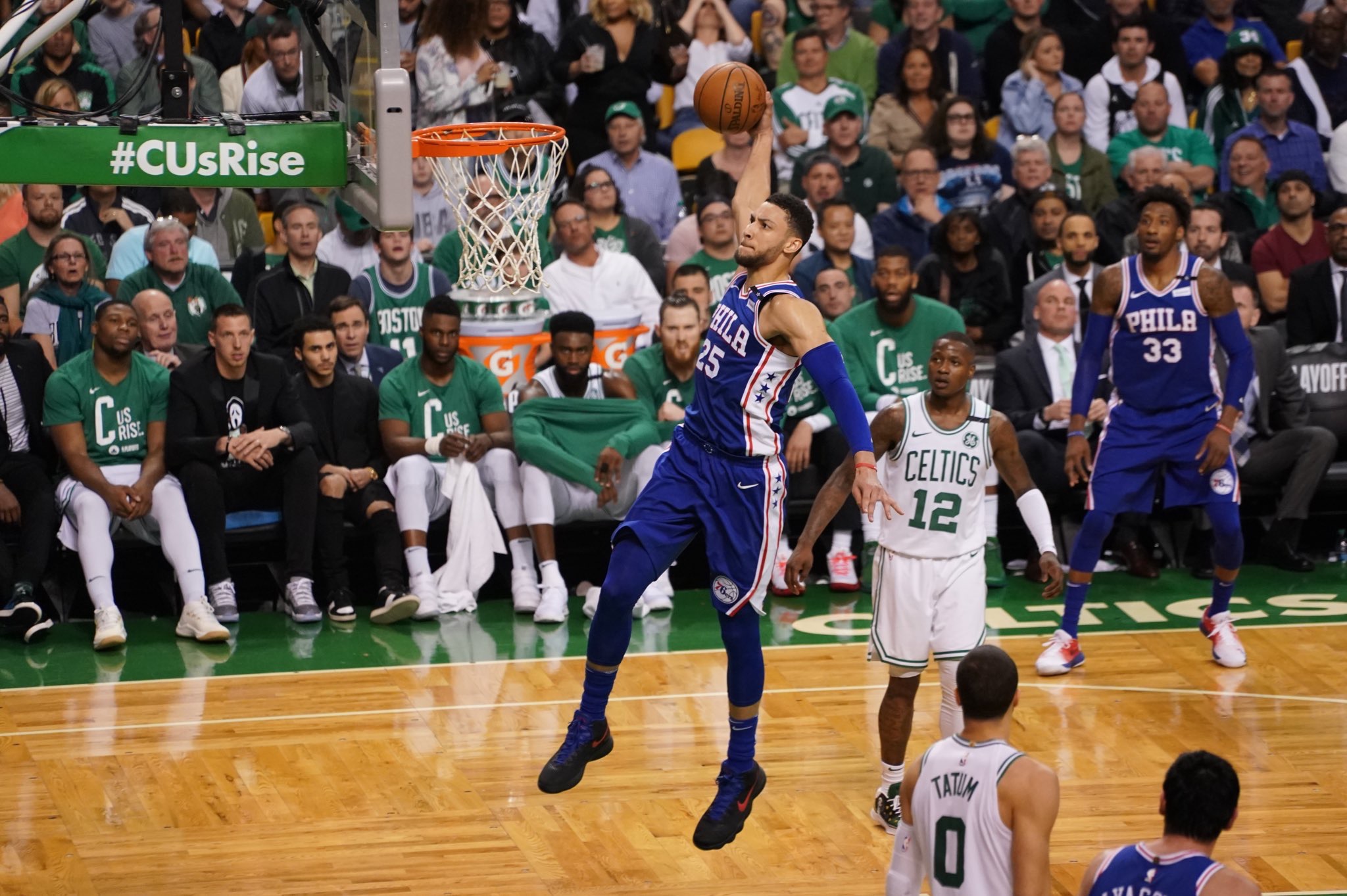 九游娱乐 -包含风云突变费城76人窗口期队长鼓劲，英超版图或变，气氛紧张，身体对抗强度拉满的词条